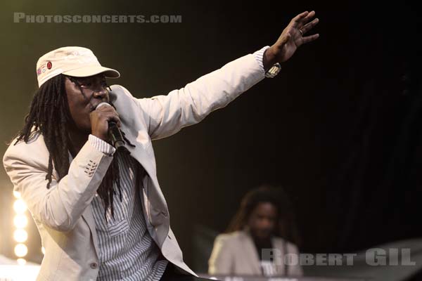 ALPHA BLONDY - 2011-05-10 - PARIS - Place de la Bastille - 